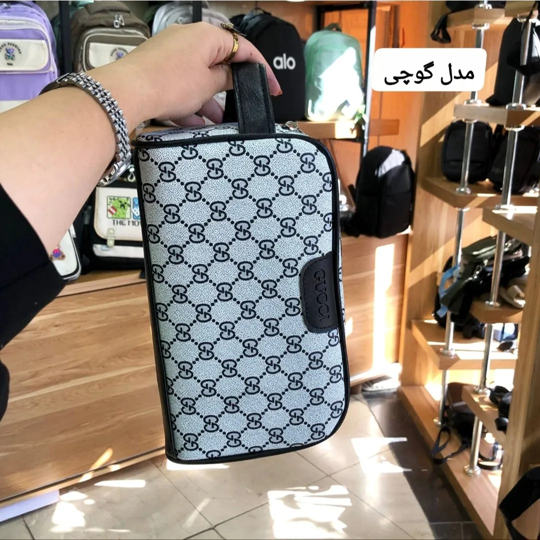 کیف دستی مردانه چرم صنعتی ضخیم دو خانه بند دستی